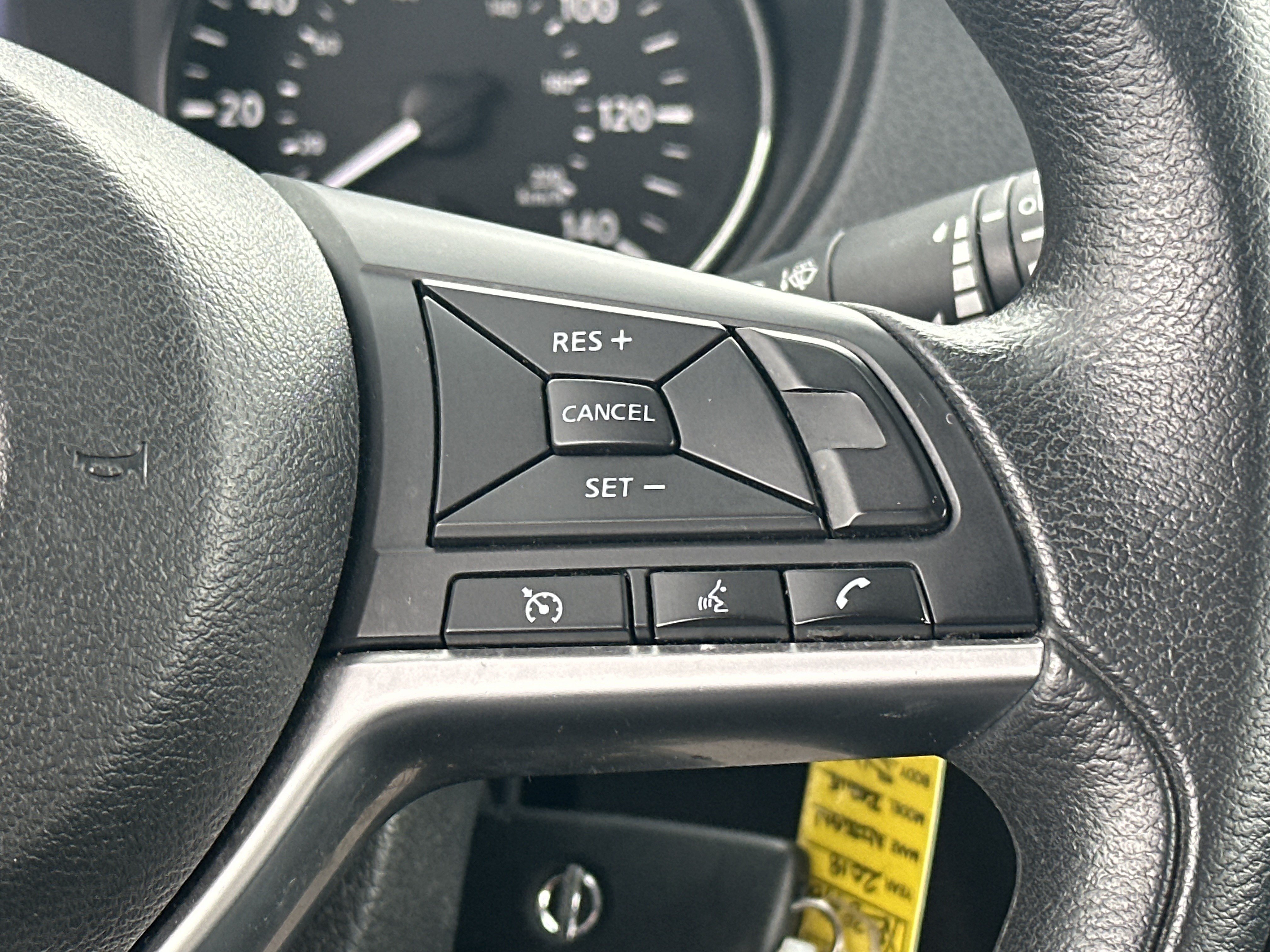 Used 2018 Nissan Rogue S AWD/4WD image 19