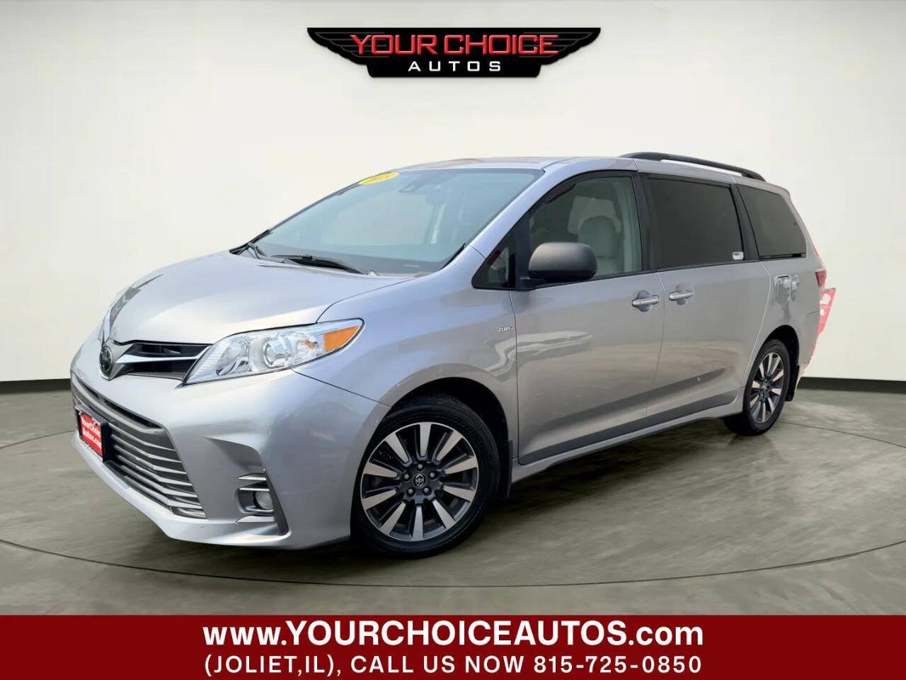 Used 2018 Toyota Sienna XLE w/ XLE Navigation Package