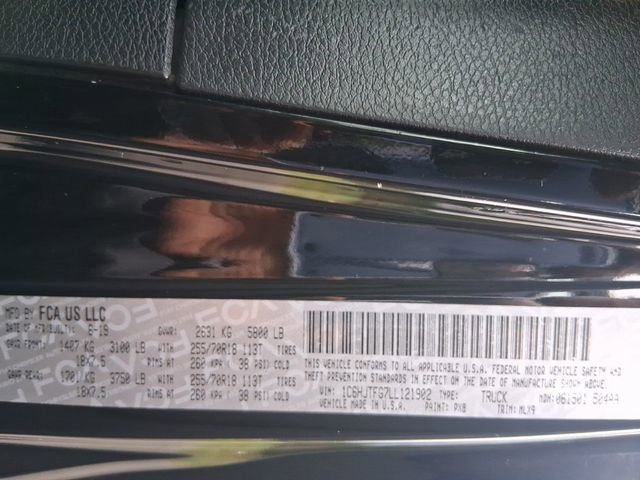 Used 2020 Jeep Gladiator Overland w/ Dual Top Group image 18