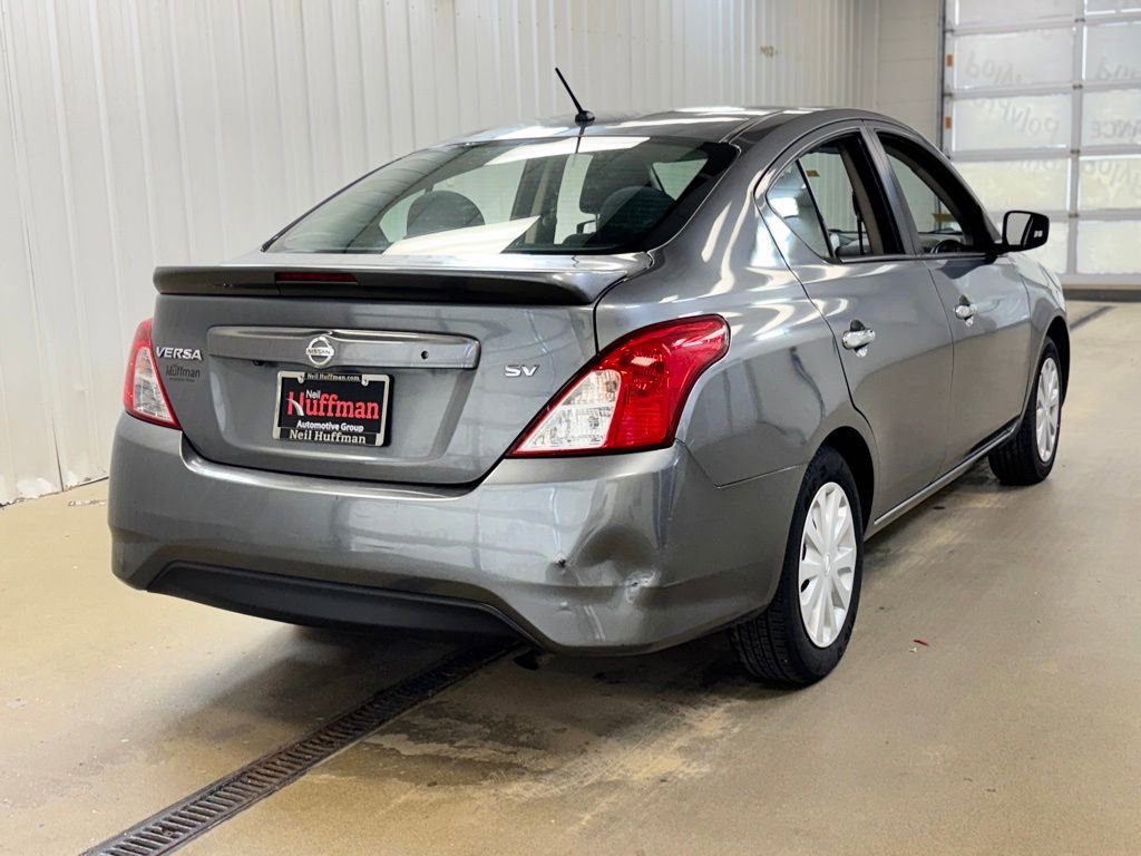 Used 2019 Nissan Versa SV FWD image 5