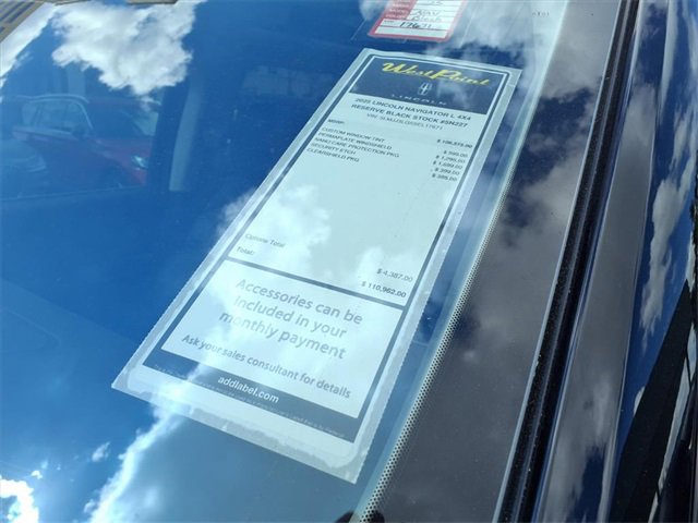 New 2025 Lincoln Navigator L Reserve image 5