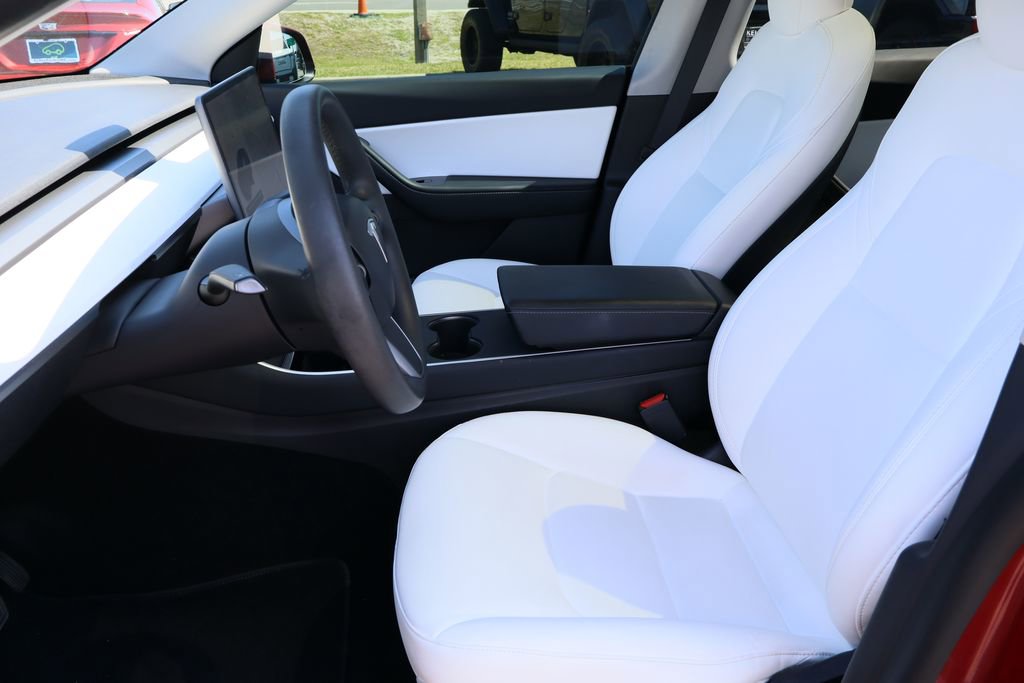 Used 2021 Tesla Model Y Long Range AWD/4WD image 19