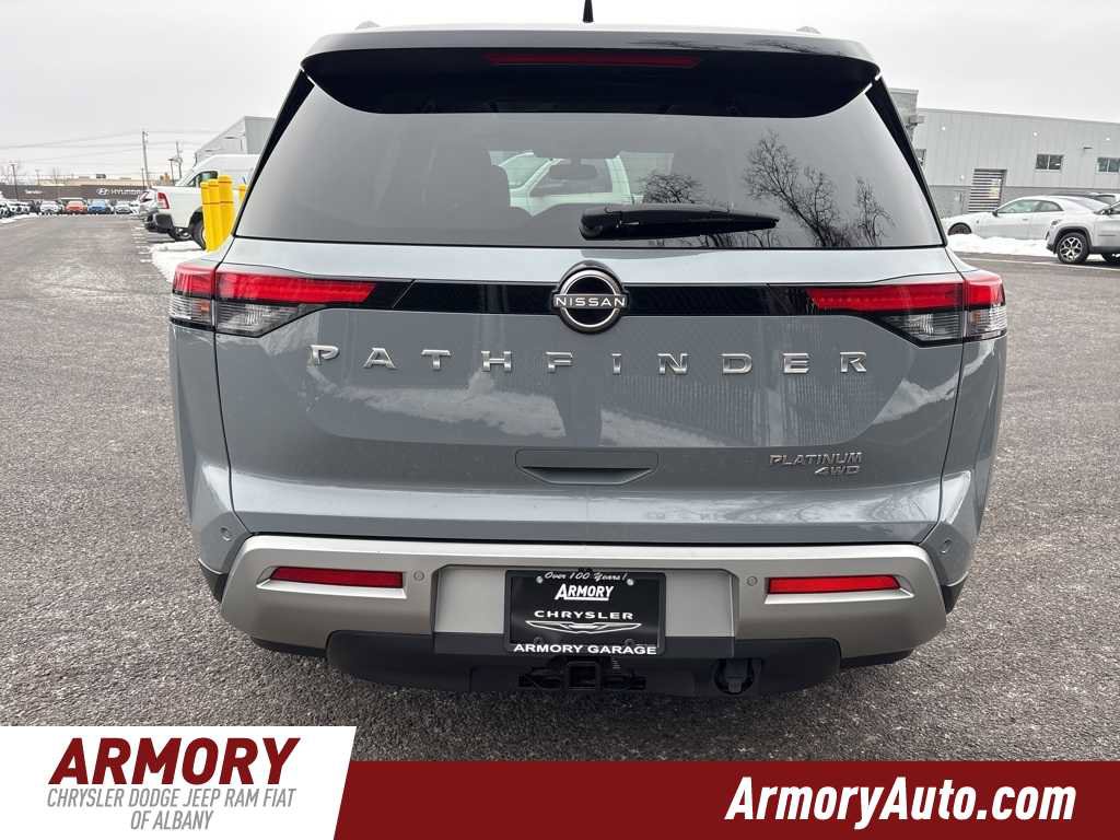 Used 2022 Nissan Pathfinder Platinum w/ Cargo Package image 5