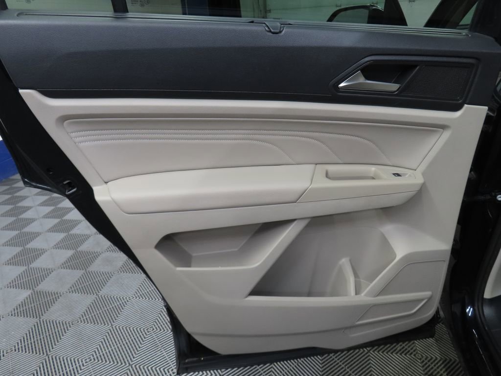 Used 2021 Volkswagen Atlas SEL R-Line AWD/4WD image 56