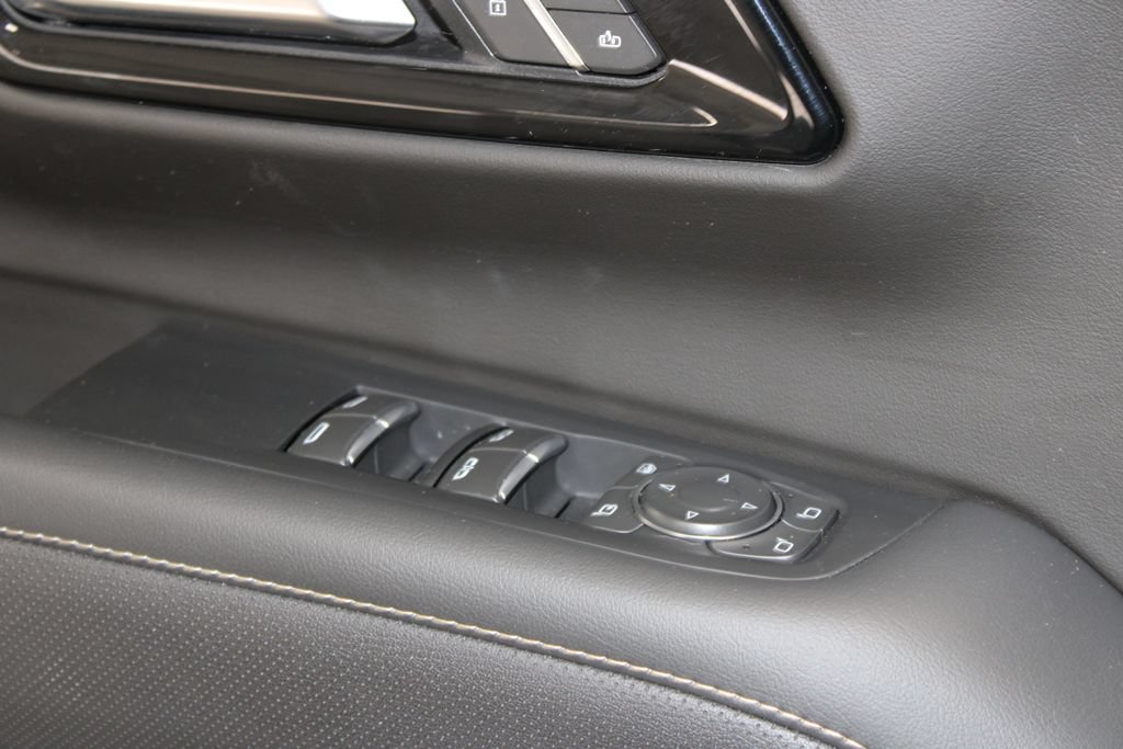 Used 2025 Chevrolet Tahoe Premier RWD image 44