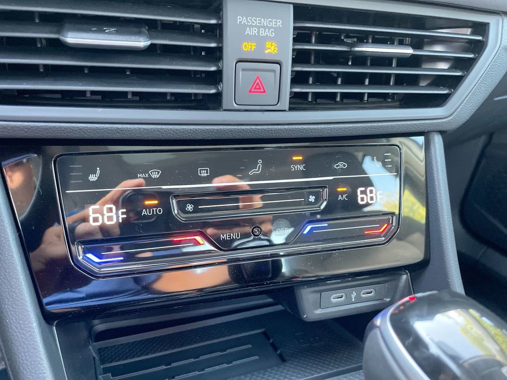 New 2025 Volkswagen Jetta SE image 43