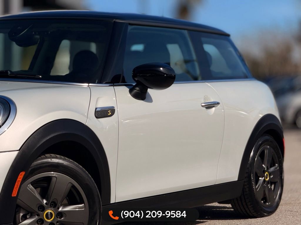 Used 2022 MINI Cooper SE image 3