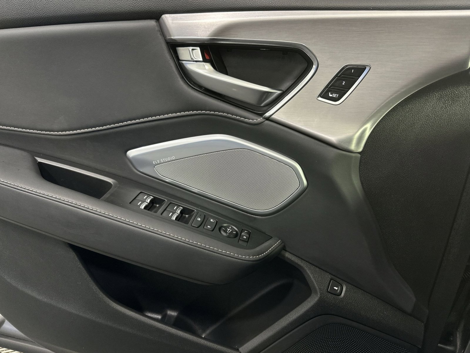 Used 2023 Acura RDX w/ Technology Package image 13