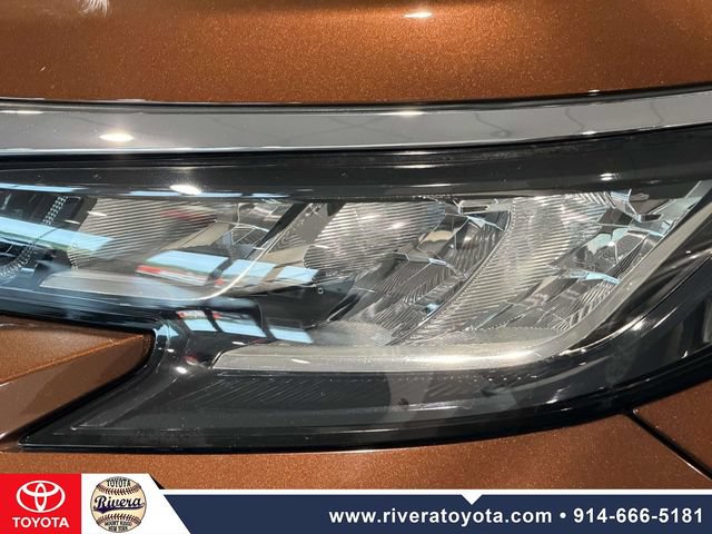Certified 2023 Toyota Sienna LE FWD image 9