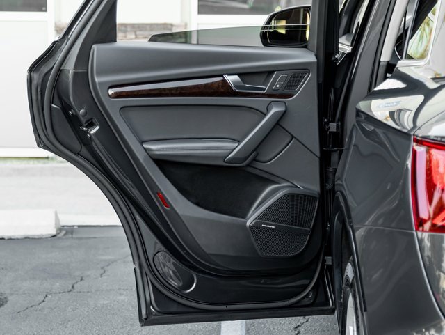 Used 2019 Audi Q5 2.0T Premium Plus w/ Premium Plus Package image 19