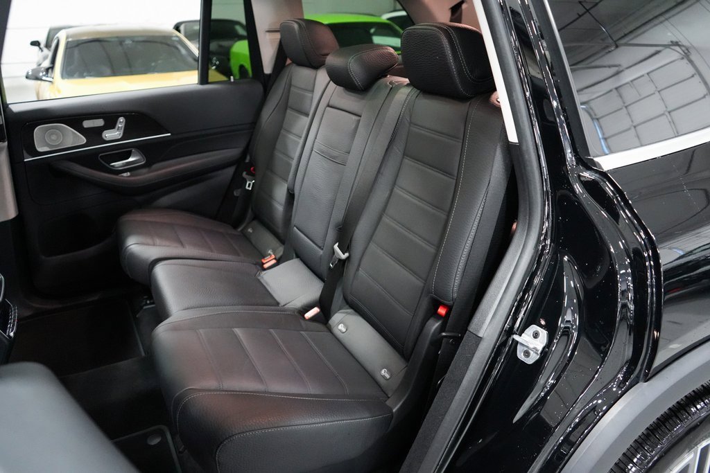Used 2024 Mercedes-Benz GLS 450 4MATIC image 17