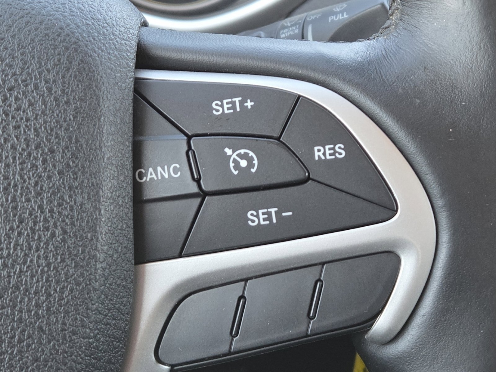 Used 2015 Jeep Cherokee Trailhawk image 29