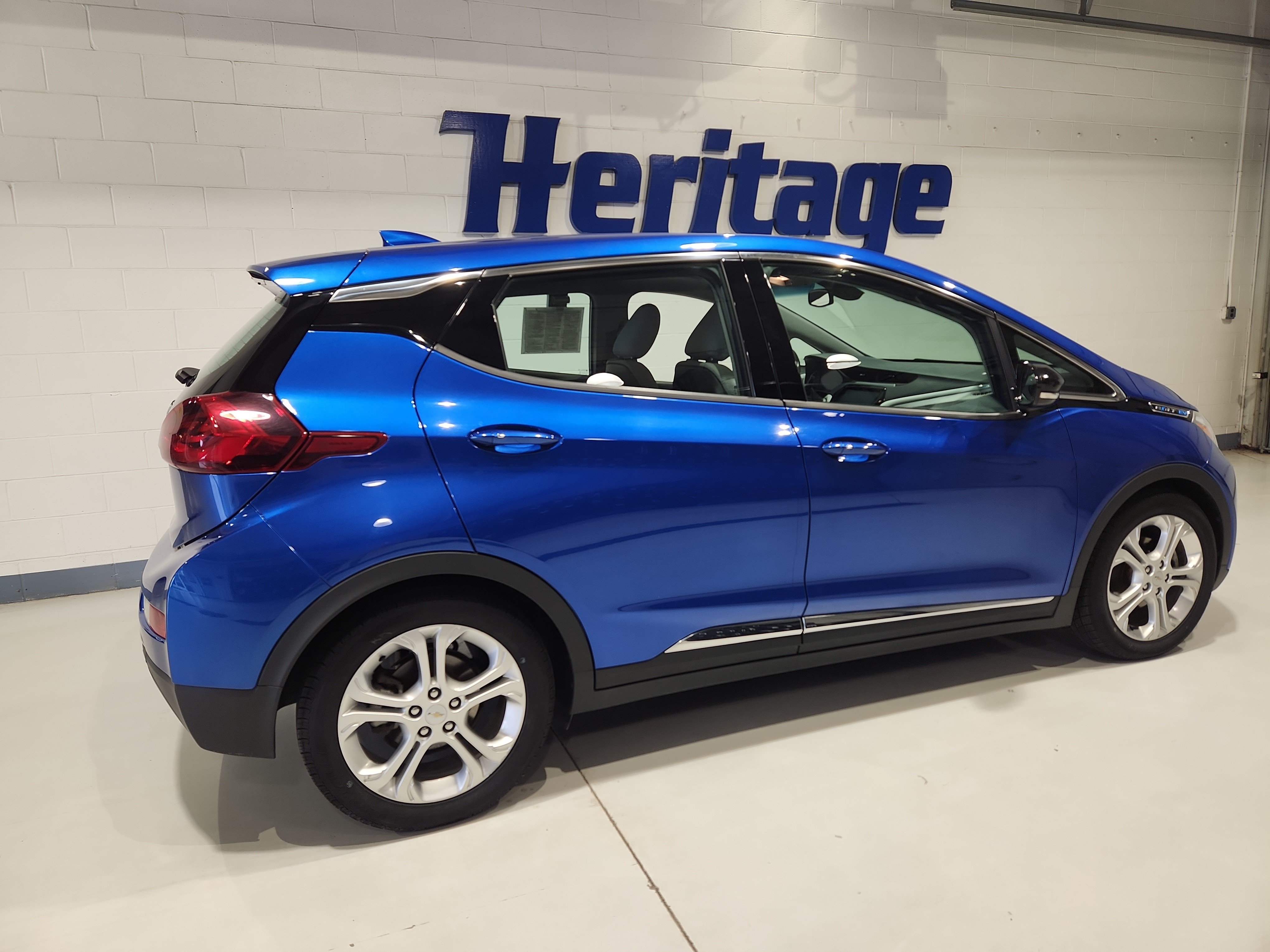 Certified 2017 Chevrolet Bolt LT FWD image 27