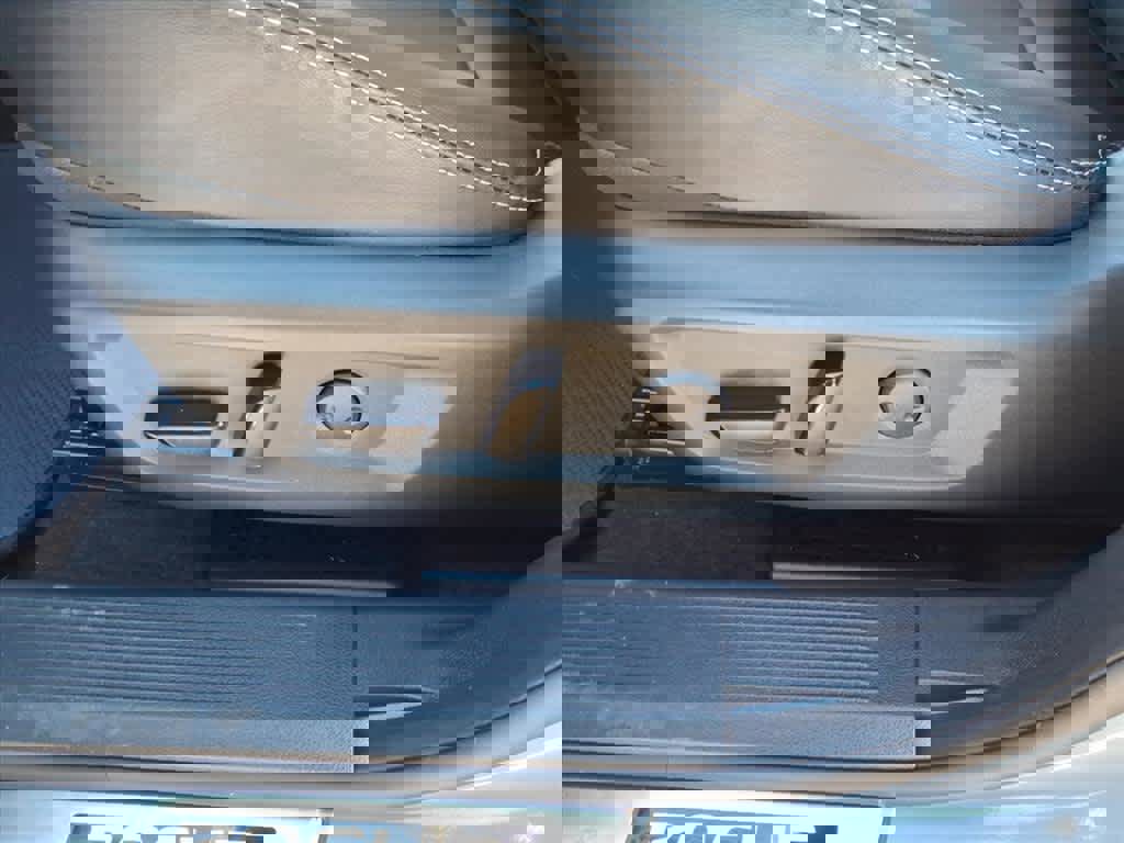 Certified 2023 Nissan Rogue SL w/ SL Premium Package image 17