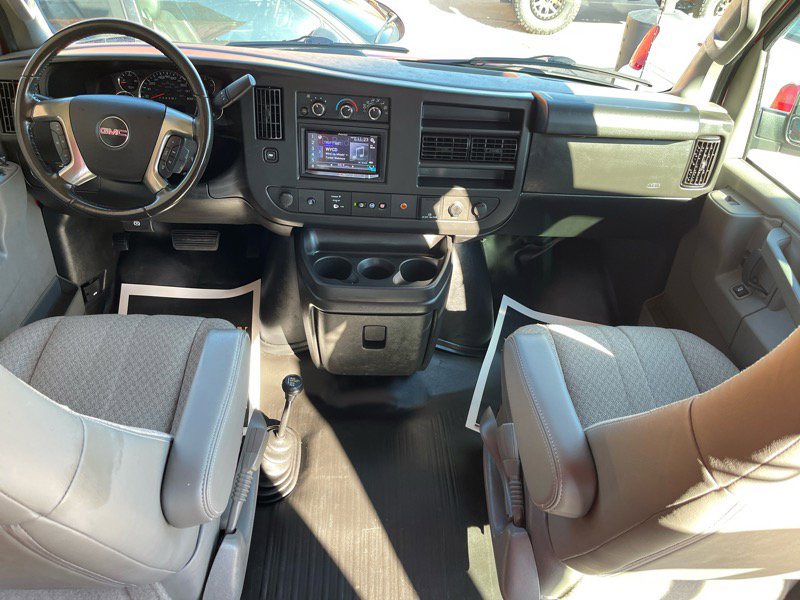 Used 2019 GMC Savana 2500 w/ Enhanced Convenience Package image 38