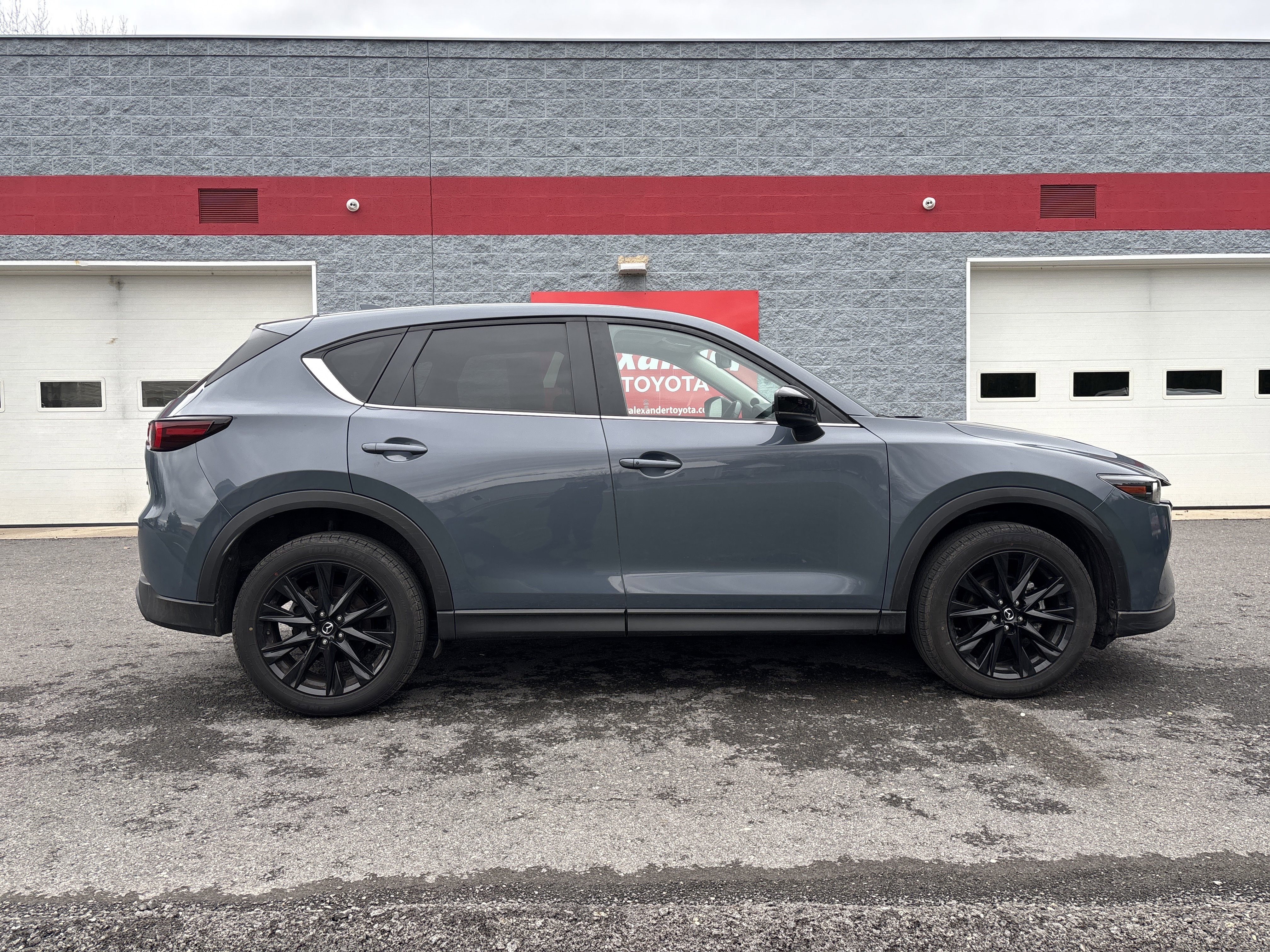 Used 2024 MAZDA CX-5 Carbon Edition AWD/4WD image 2