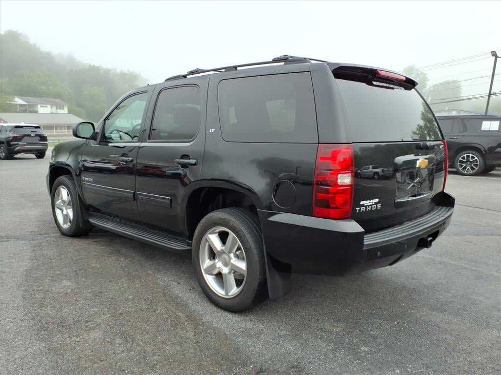 Used 2013 Chevrolet Tahoe LT w/ Luxury Package AWD/4WD image 4