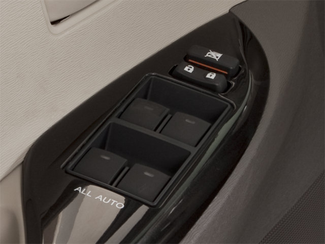 Used 2011 Toyota Sienna XLE w/ Premium Pkg FWD image 19