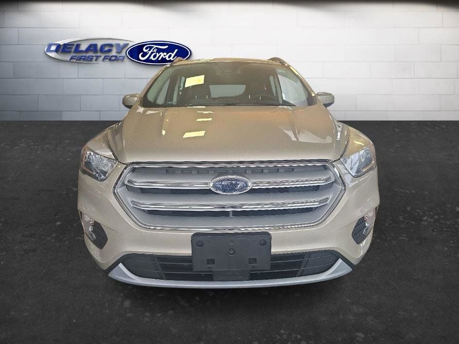 Used 2018 Ford Escape SE w/ Ford Safe & Smart Package AWD/4WD image 11