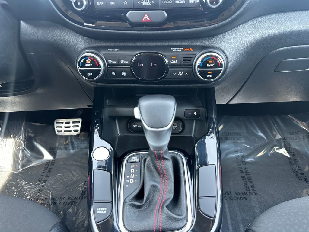Used 2023 Kia Soul GT-Line FWD image 11