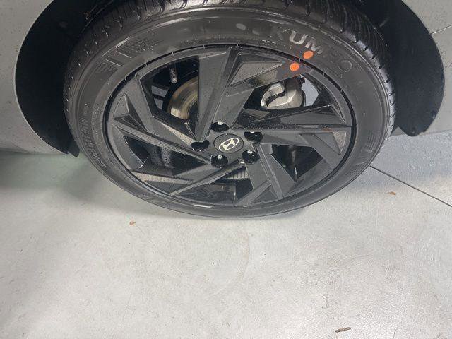 New 2026 Hyundai Elantra Sport image 28