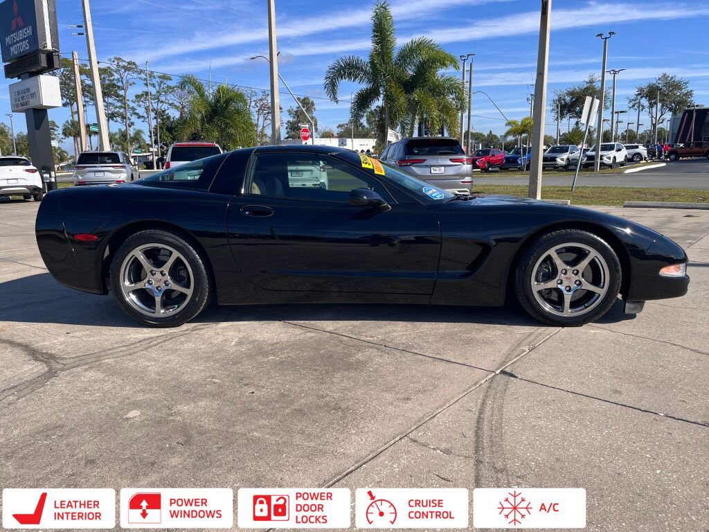 Used 1998 Chevrolet Corvette Coupe w/ Memory Pkg image 2