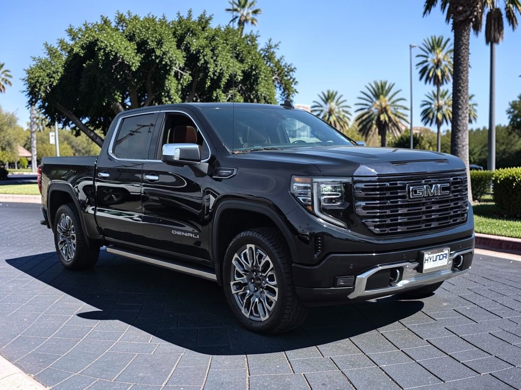 Used 2023 GMC Sierra 1500 Denali Ultimate image 4