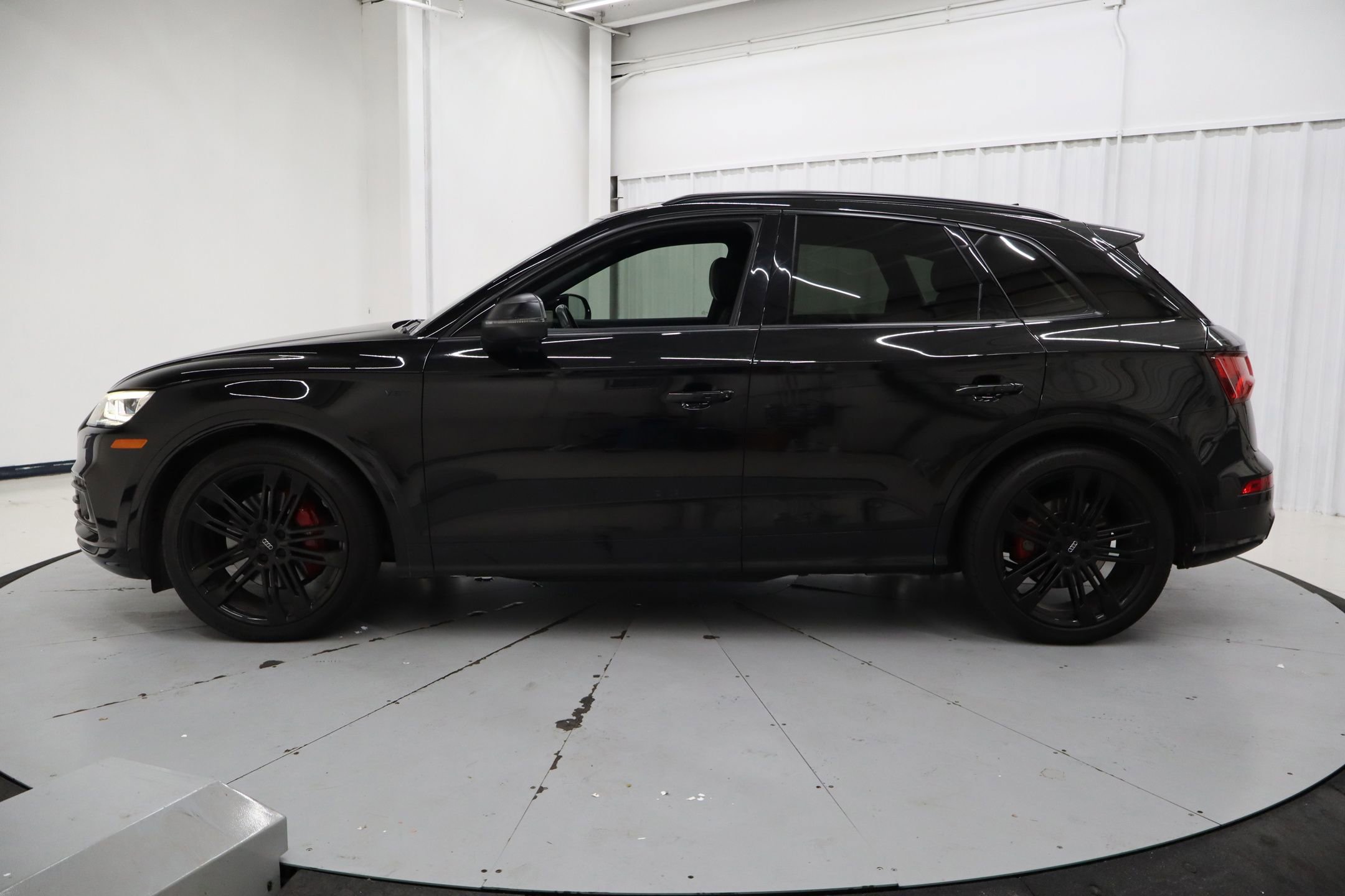 Used 2018 Audi SQ5 Prestige w/ Prestige Package image 9