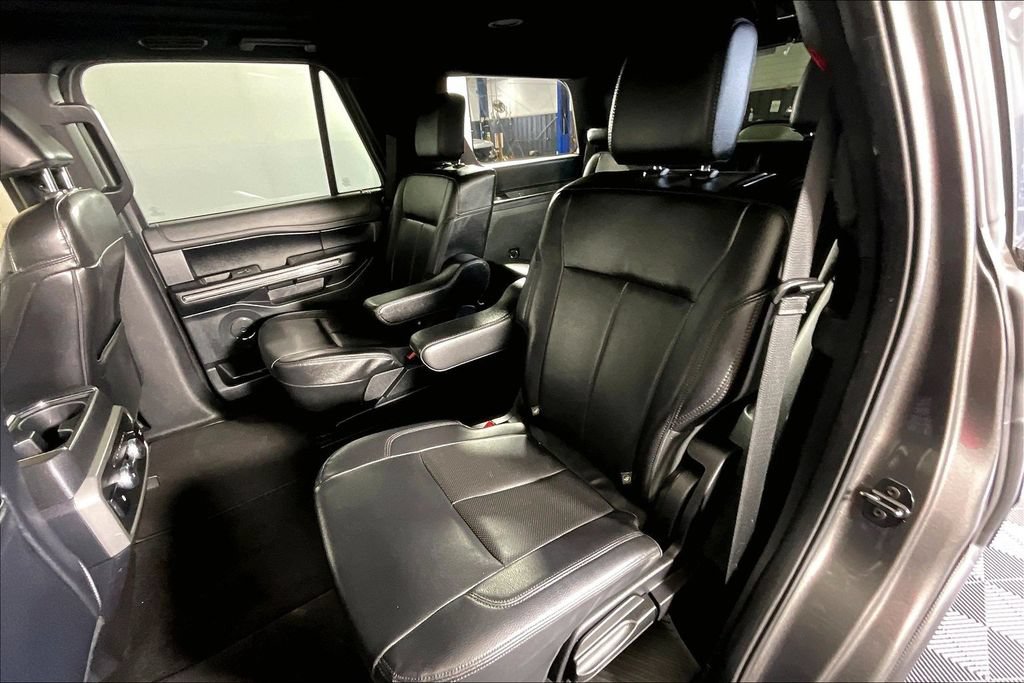 Used 2021 Ford Expedition XLT RWD image 32