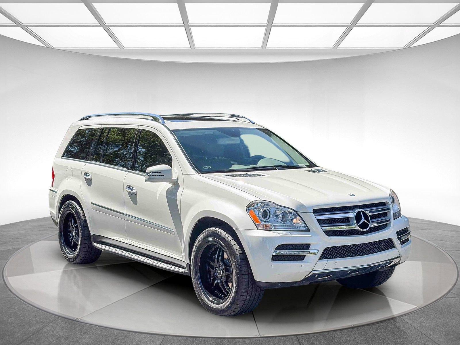 Used 2012 Mercedes-Benz GL 450 4MATIC image 5