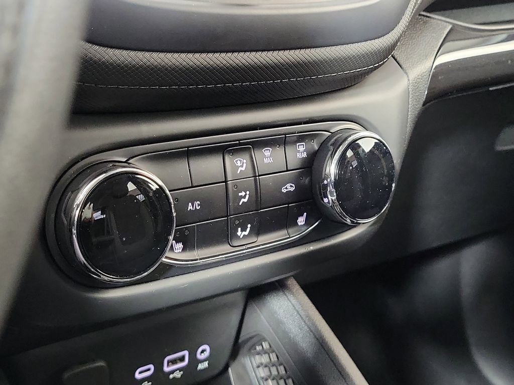 Used 2022 Chevrolet TrailBlazer LT image 20