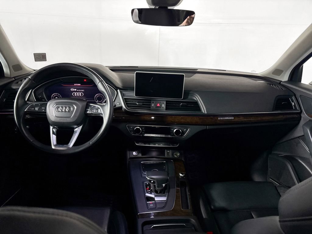 Used 2020 Audi Q5 e Prestige w/ Prestige Package image 12