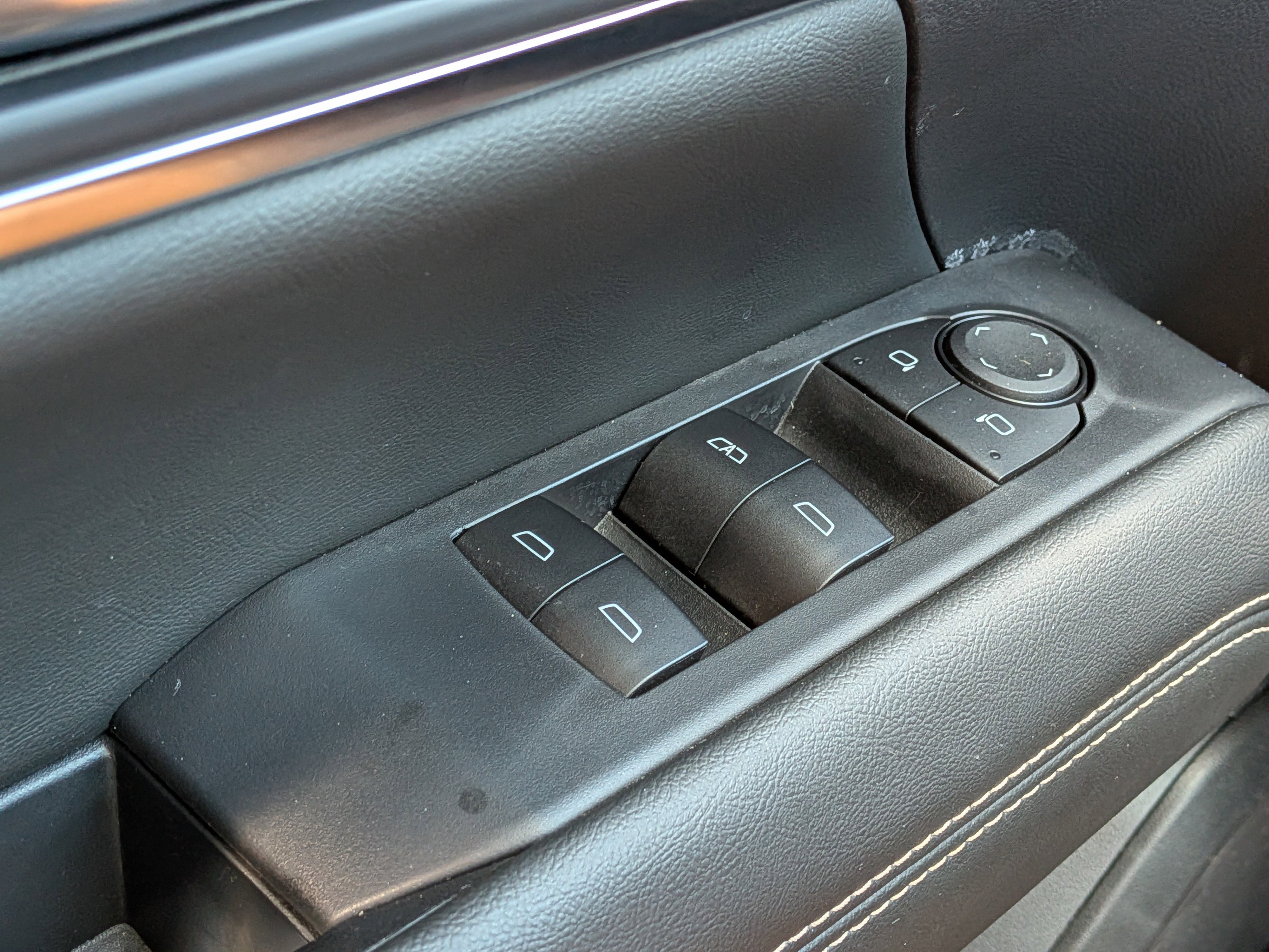 Used 2025 GMC Terrain Elevation FWD image 23