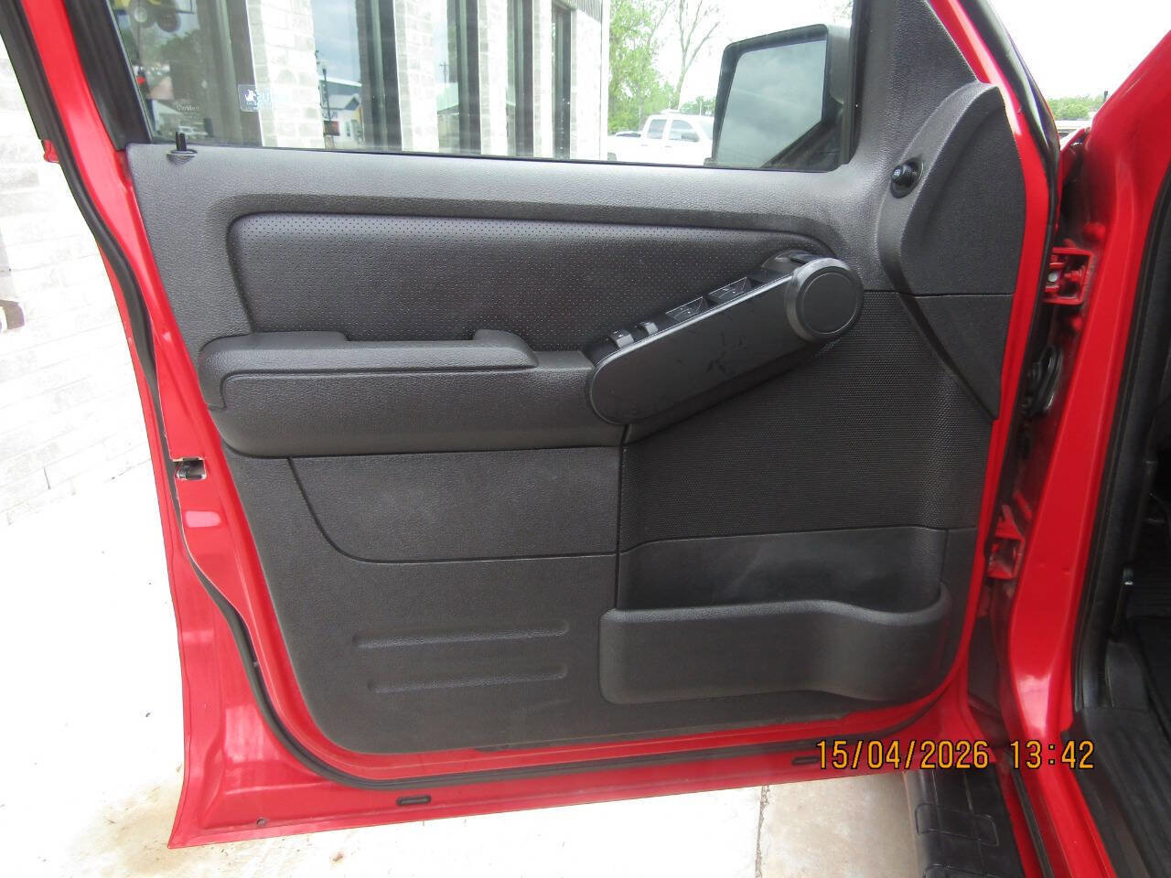 Used 2008 Ford Explorer Sport Trac Limited RWD image 13