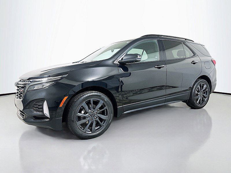 Used 2023 Chevrolet Equinox RS FWD image 3