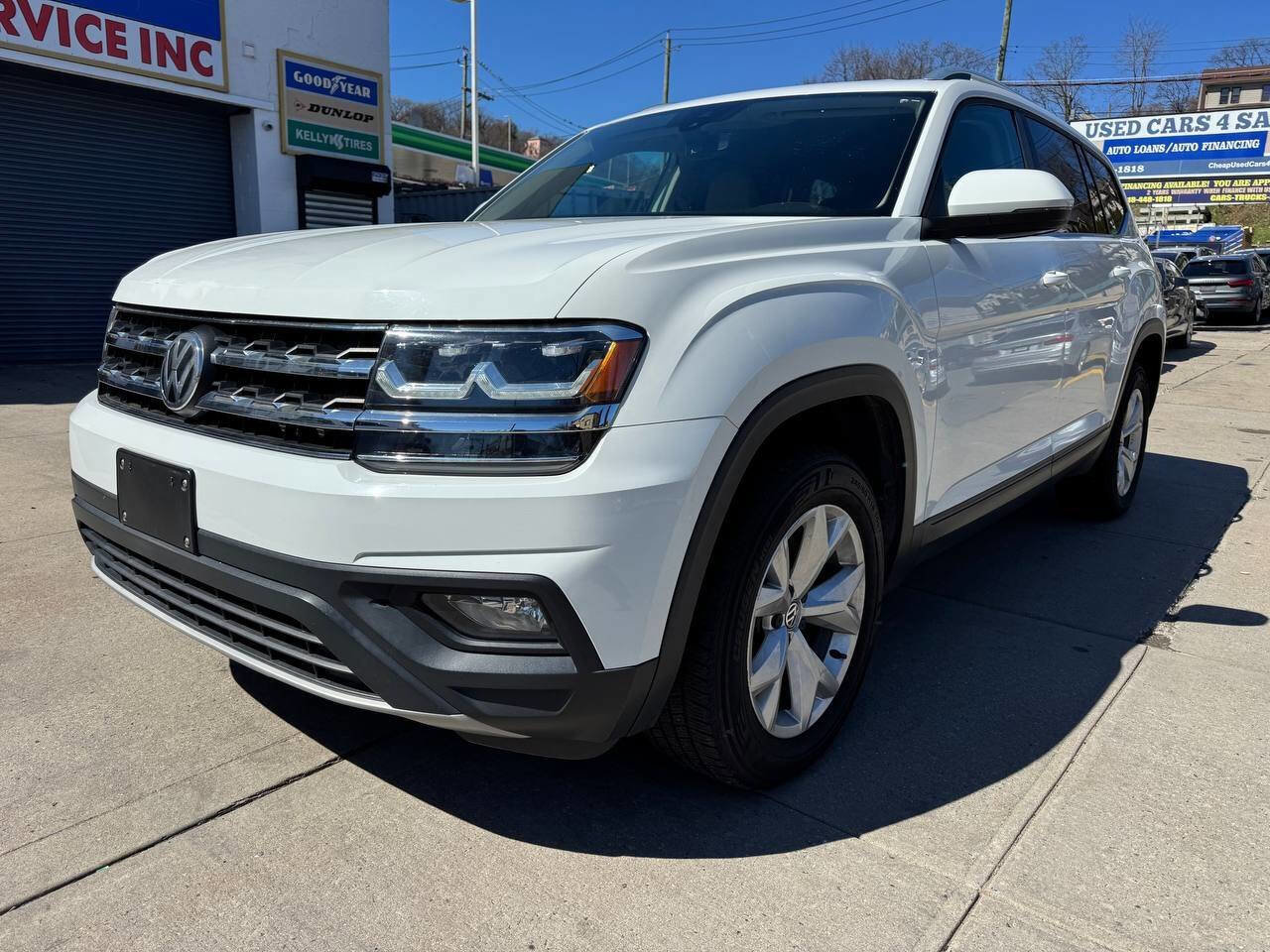 Used 2018 Volkswagen Atlas SE image 1