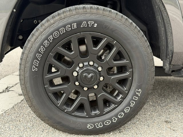 Used 2025 RAM 2500 Limited AWD/4WD image 9