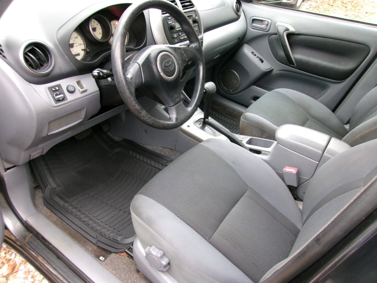 Used 2003 Toyota RAV4 4WD image 7