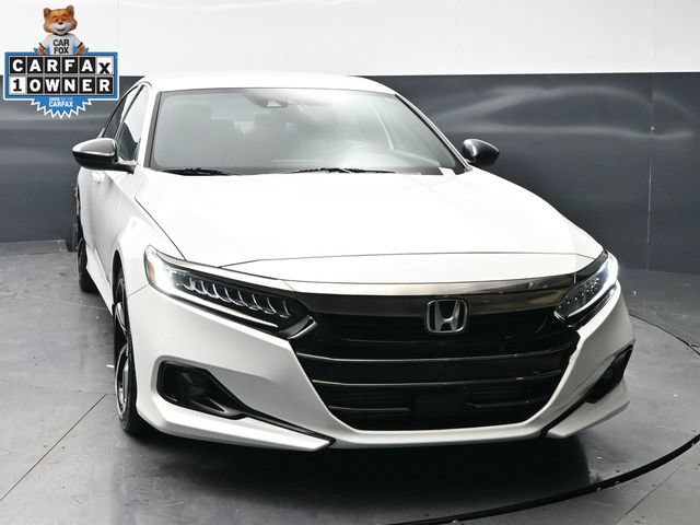 Used 2022 Honda Accord Sport image 2