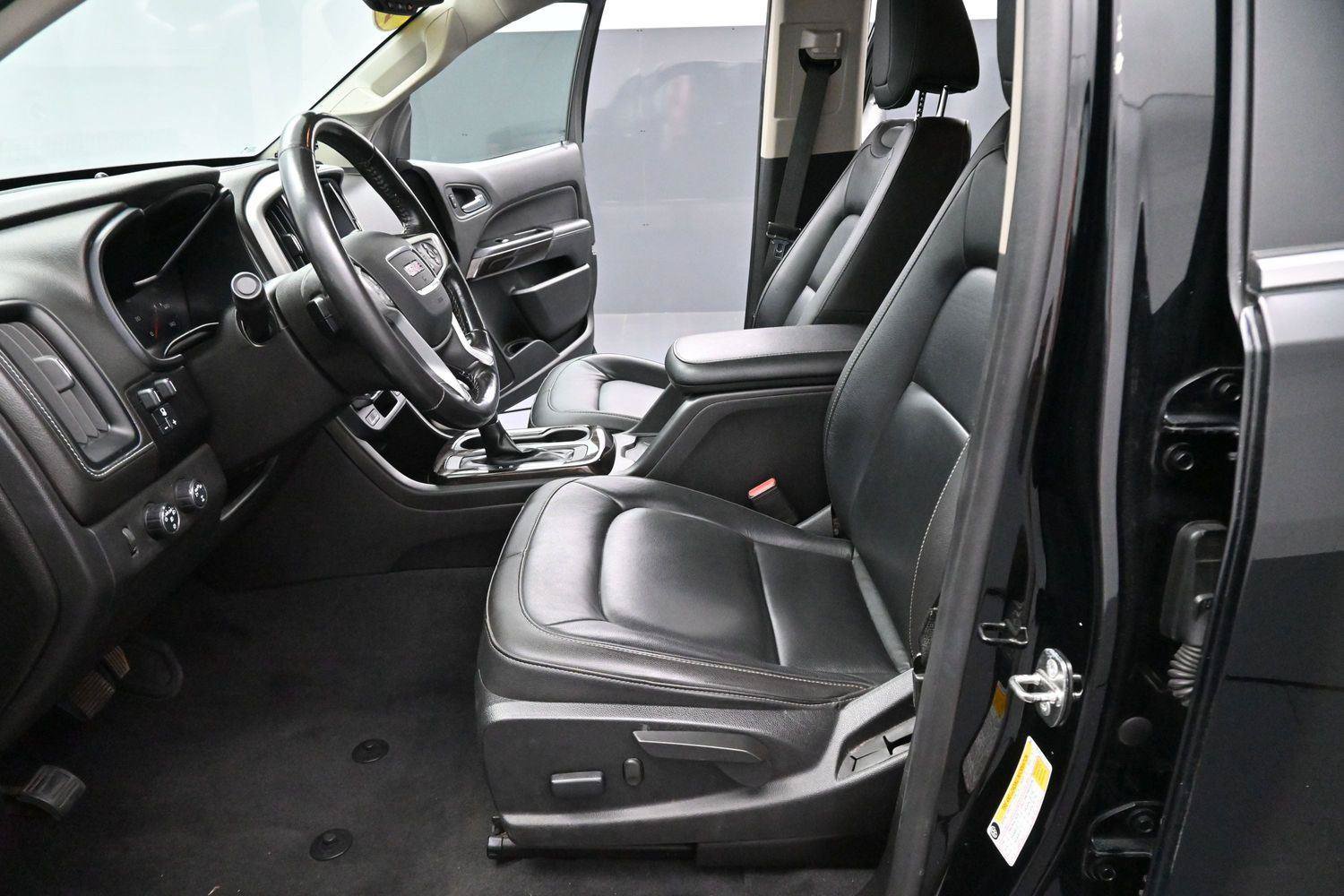 Used 2019 GMC Canyon SLT w/ Driver Alert Package AWD/4WD image 13