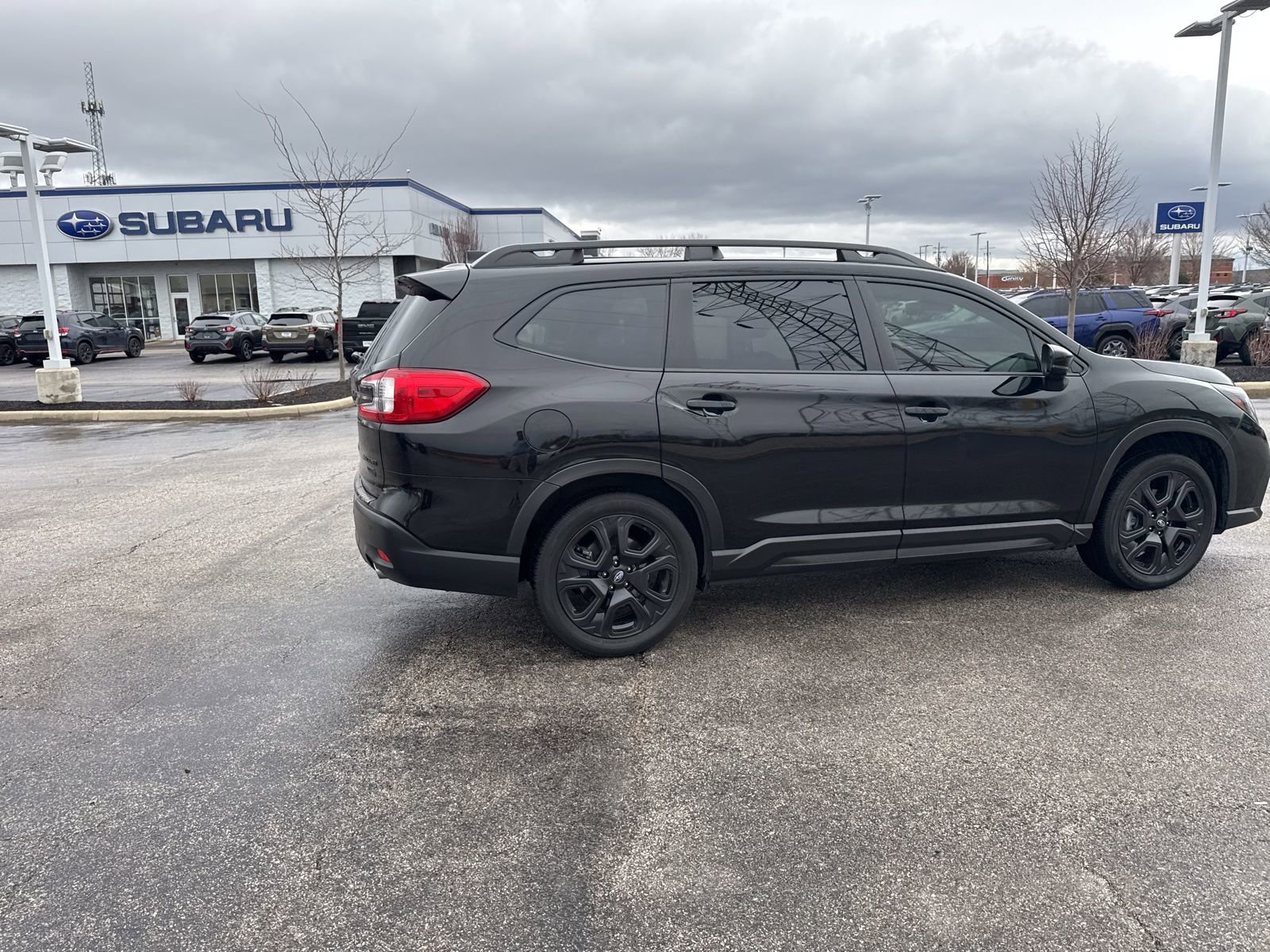 Used 2024 Subaru Ascent Onyx Edition image 10