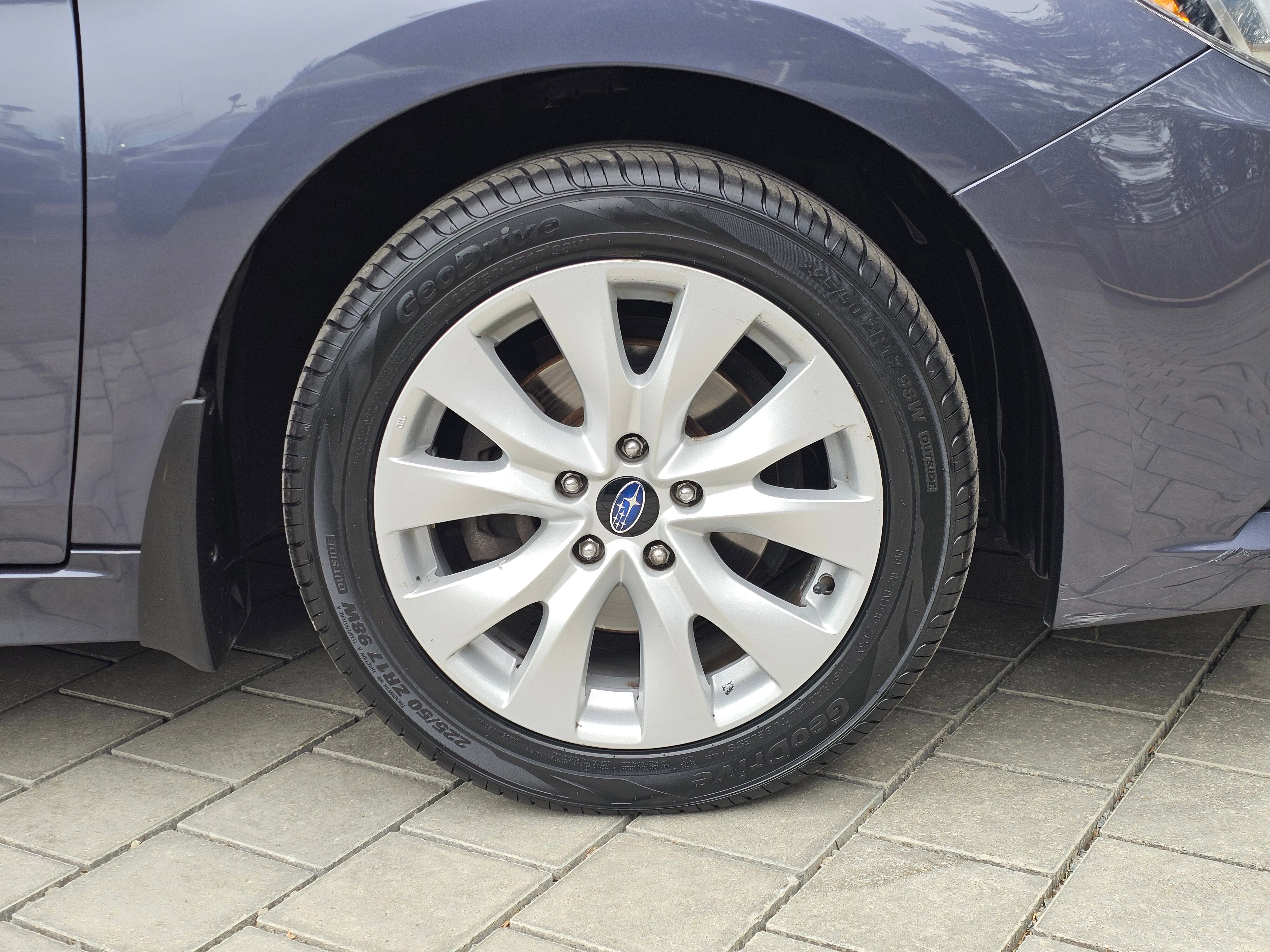 Used 2016 Subaru Legacy 2.5i Premium AWD/4WD image 9