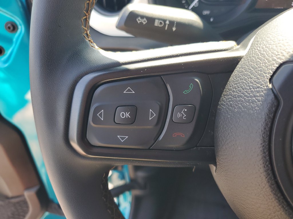 Used 2024 Jeep Wrangler Unlimited w/ Convenience Group AWD/4WD image 11