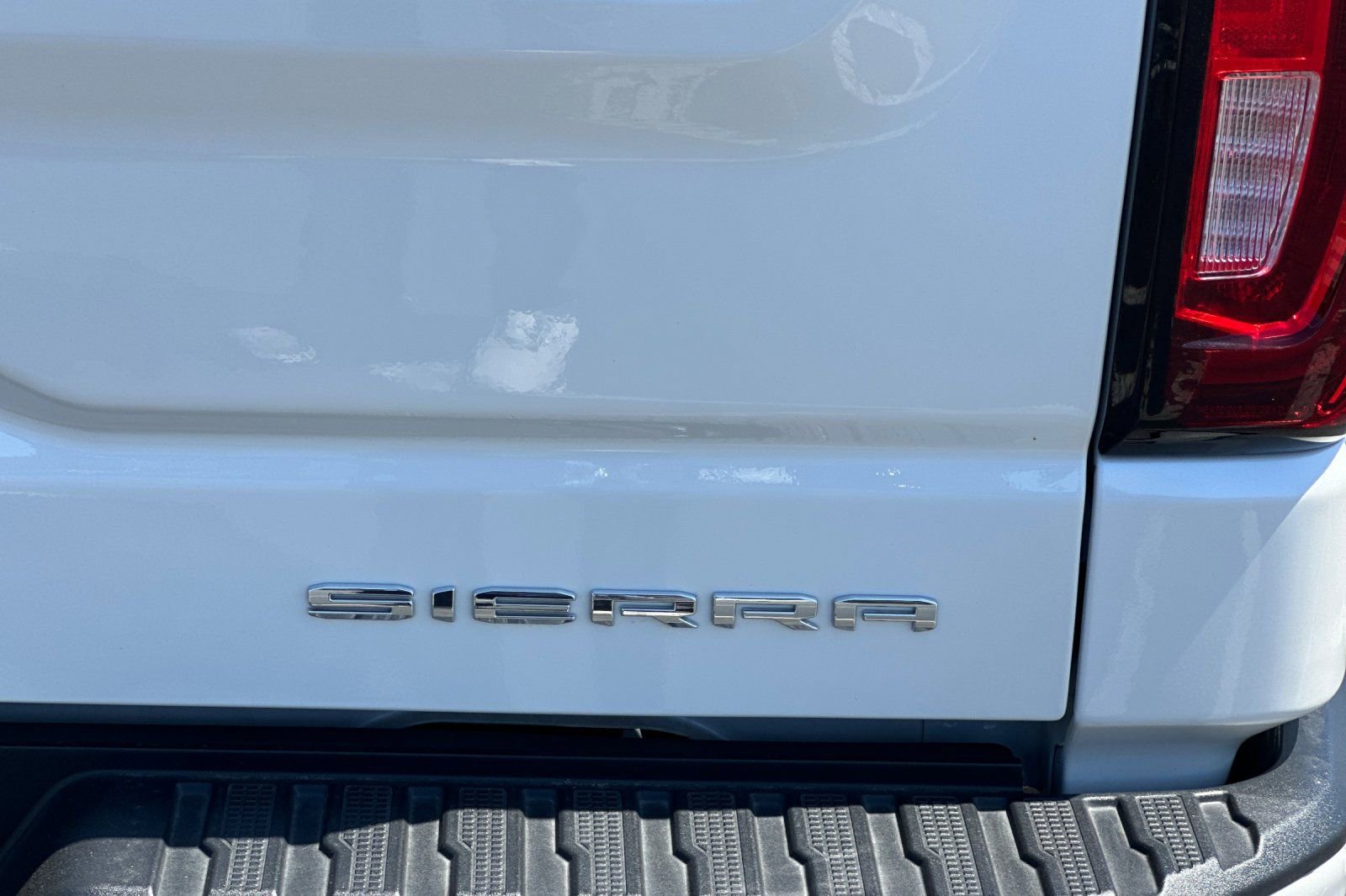 Used 2025 GMC Sierra 1500 Denali w/ Denali Reserve Package image 49