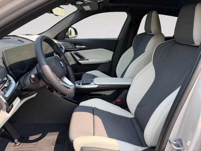 New 2026 BMW X2 xDrive28i w/ Convenience Package AWD/4WD image 9