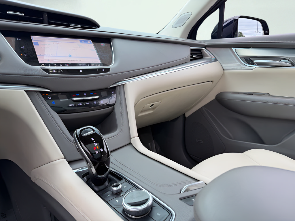 Used 2021 Cadillac XT5 Premium Luxury FWD image 60