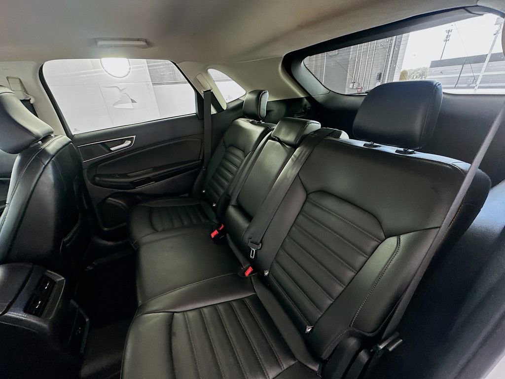 Used 2021 Ford Edge SEL AWD/4WD image 23