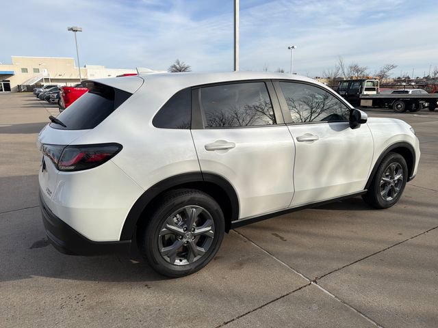 New 2026 Honda HR-V LX image 5