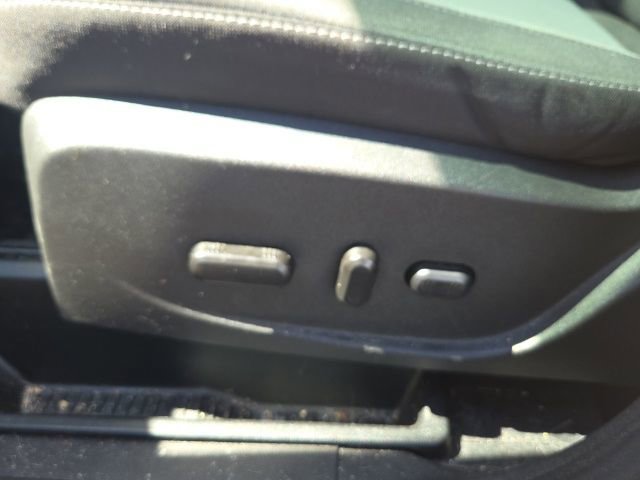 Used 2018 Ford Escape SE image 28