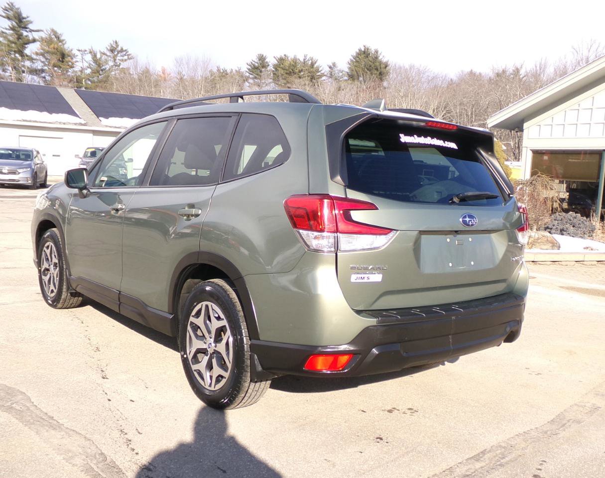 Used 2019 Subaru Forester Premium image 7